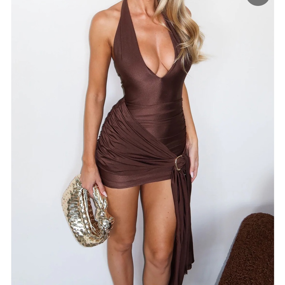 Leaving Paradise Wrap Mini Dress
Chocolate